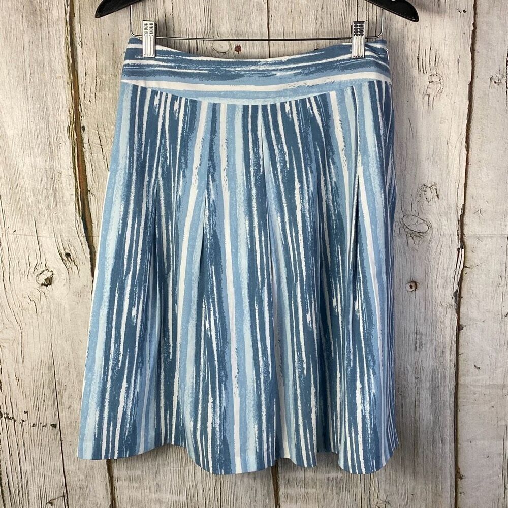 Investments Blue and White Watercolor Stripe Skirt Size 10